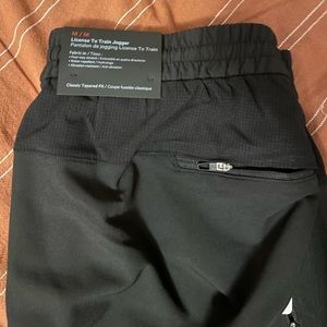 Men’s joggers